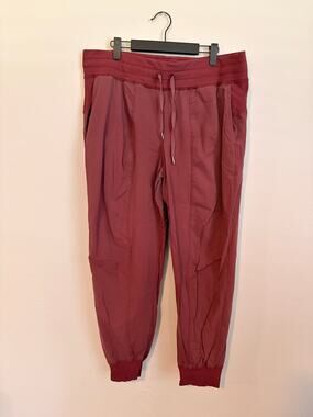Lululemon Womens Maroon Joggers XL
